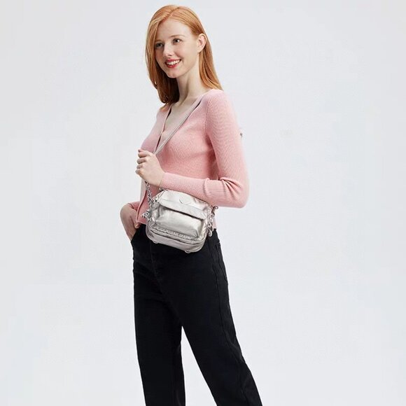 brand new reduced Kipling CANDY Handbag convertible to backpack silver metallic - Picture 9 of 11